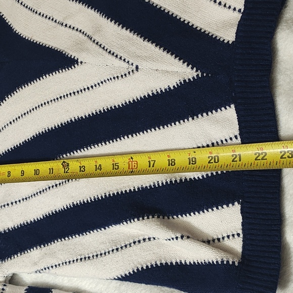 Elegant V-Neck Sweater - Navy and Cream - Picture 8 of 12